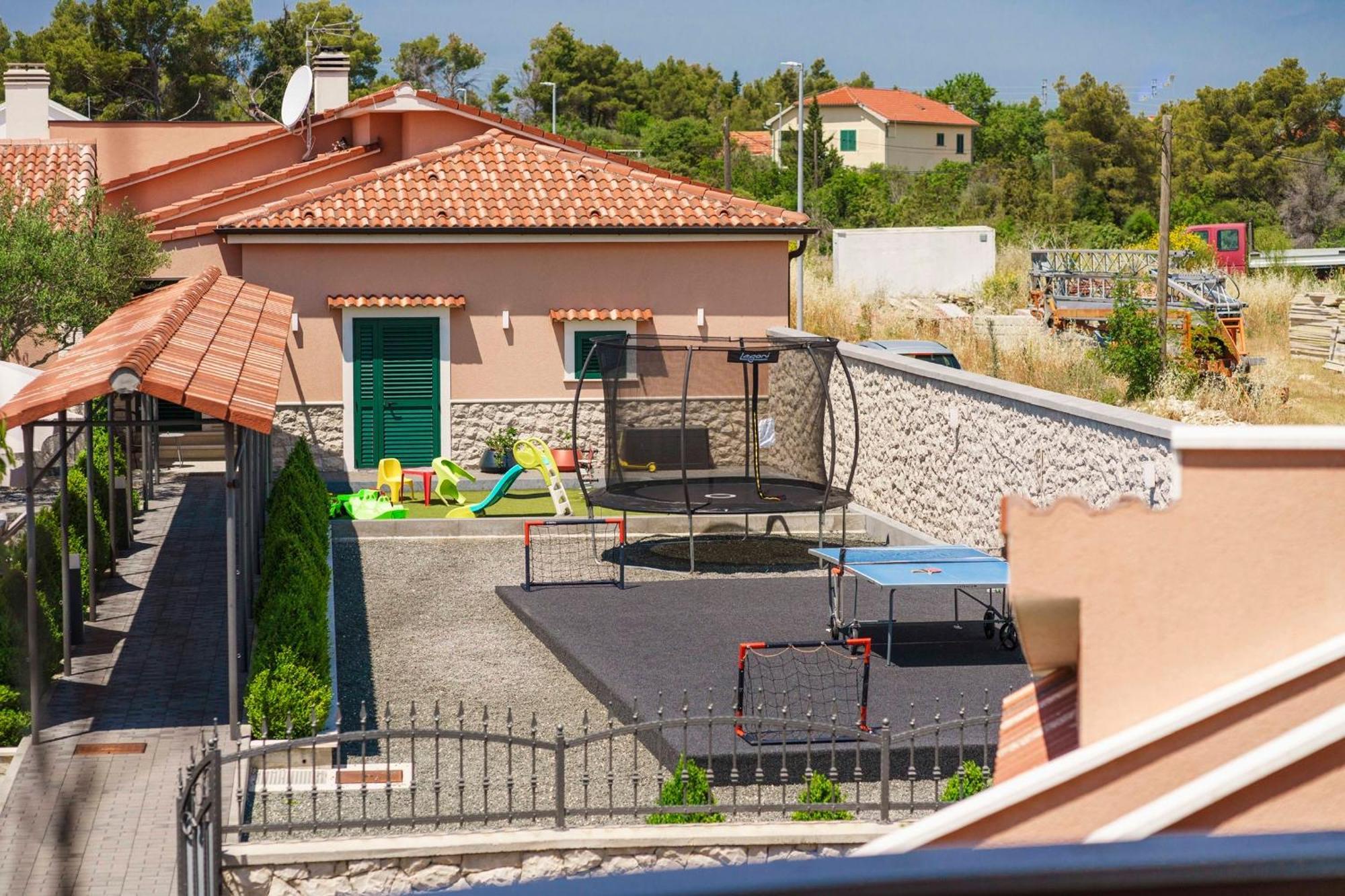 Apartments Antonia Σίμπενικ Εξωτερικό φωτογραφία